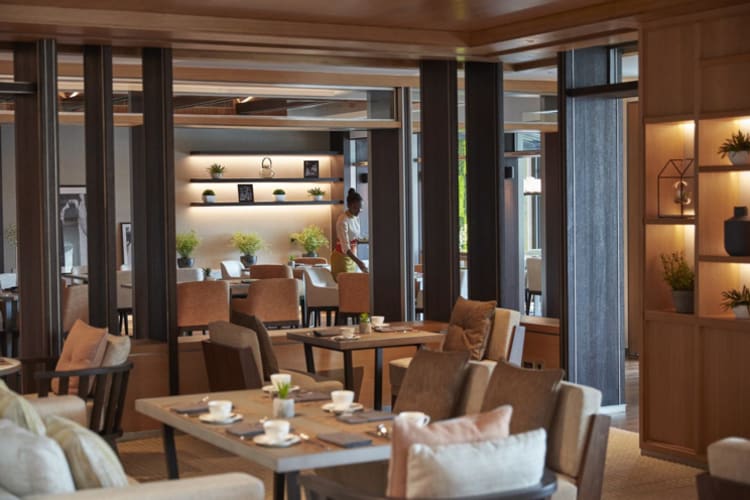 Club Lounge